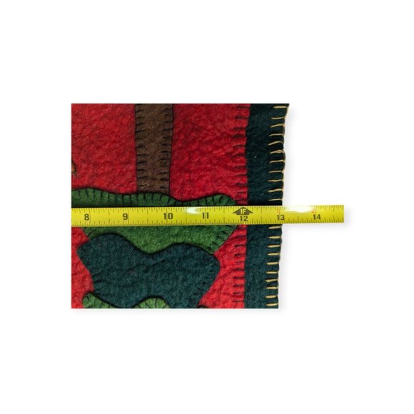 Christmas/Winter Snowman Felt Table Runner 33" x 13" - Picture 10 of 10